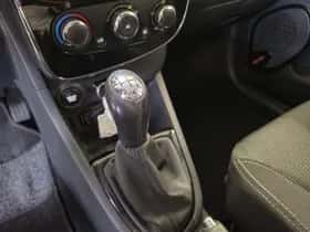 Renault Clio (2013) thumbnail 24