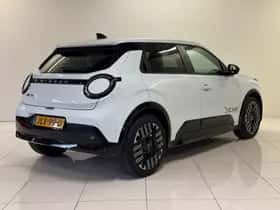Nissan Micra (2025) thumbnail 5