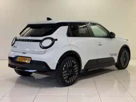 Nissan Micra (2025) thumbnail 9