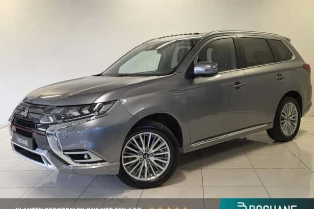 Mitsubishi Outlander (2020) thumbnail 1