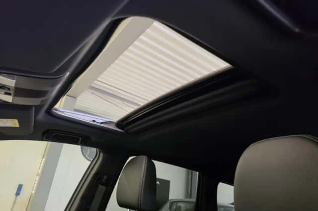 Mitsubishi Outlander (2020) thumbnail 4