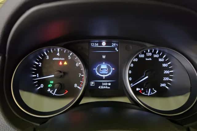 Nissan Qashqai (2018) thumbnail 4