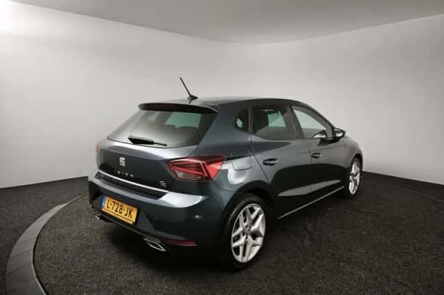 SEAT Ibiza (2021) thumbnail 2