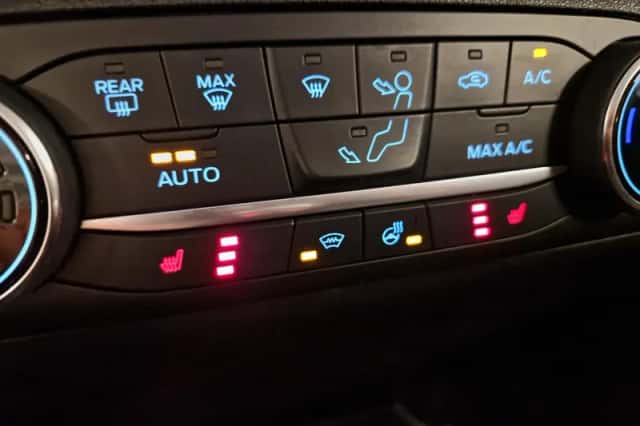 Ford Fiesta (2023) thumbnail 4
