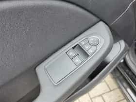 Renault Clio (2020) thumbnail 22
