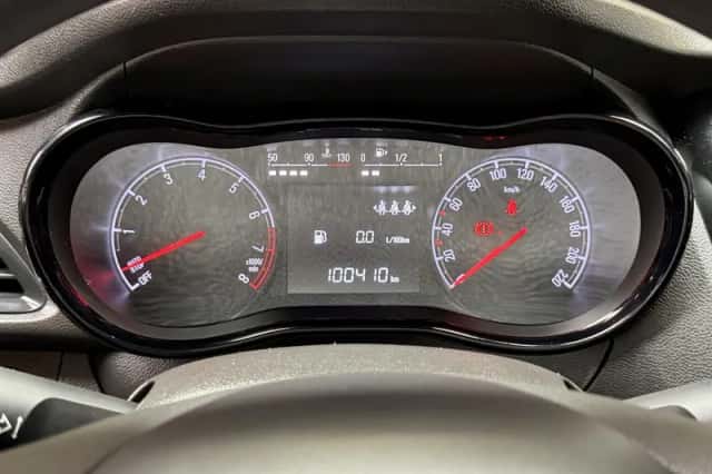 Opel Karl (2018) thumbnail 4