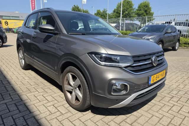 Volkswagen T-Cross (2019) thumbnail 5