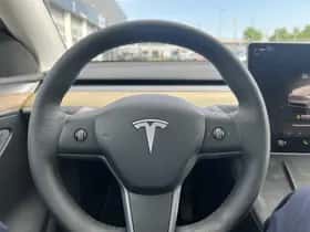Tesla Model Y (2023) thumbnail 20