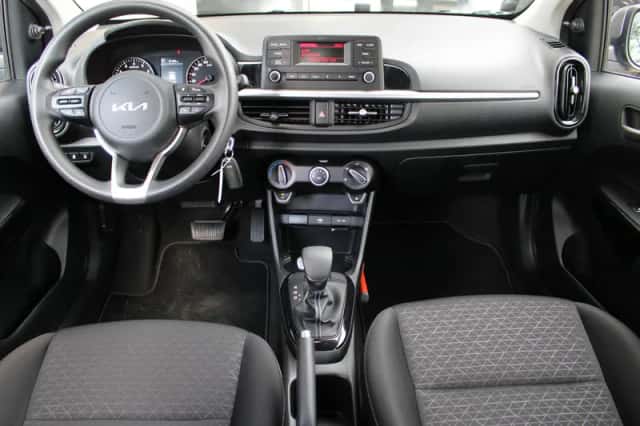 Kia Picanto (2023) thumbnail 3