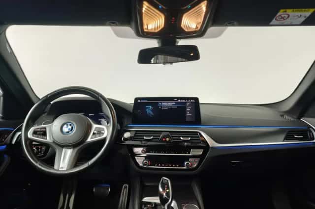 BMW 5-Serie (2023) thumbnail 3