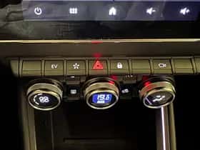 Renault Clio (2023) thumbnail 36