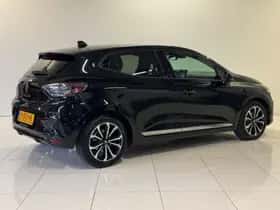 Renault Clio (2023) thumbnail 5