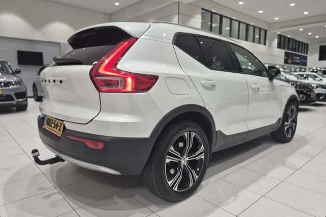 Volvo XC40 (2020) thumbnail 2