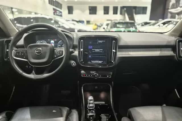 Volvo XC40 (2020) thumbnail 3