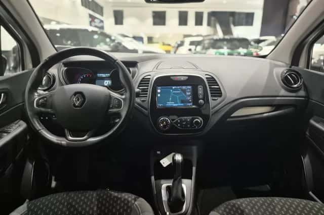 Renault Captur (2019) thumbnail 3