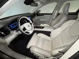Volvo XC60 (2023) thumbnail 15