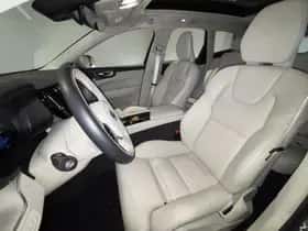 Volvo XC60 (2023) thumbnail 20
