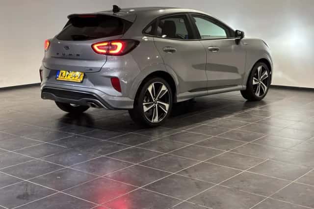 Ford Puma (2023) thumbnail 2
