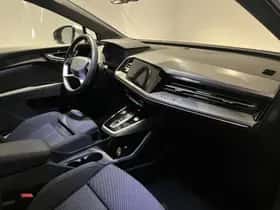 Audi Q4 e-tron (2022) thumbnail 2