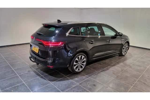 Renault Mégane (2023) thumbnail 2