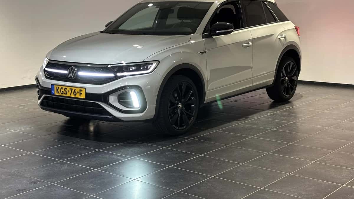 Volkswagen T-Roc (2022) — foto 1