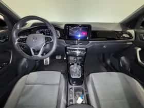 Volkswagen T-Roc (2022) thumbnail 3