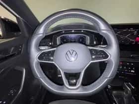 Volkswagen T-Roc (2022) thumbnail 4