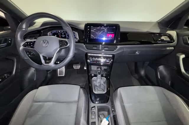 Volkswagen T-Roc (2022) thumbnail 3
