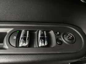 MINI Countryman (2023) thumbnail 19