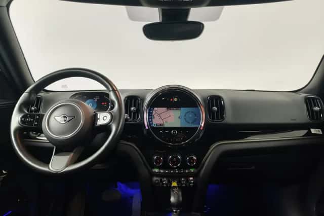 MINI Countryman (2023) thumbnail 3