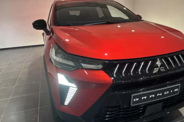 Mitsubishi Grandis (2026) thumbnail 6