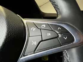 Renault Clio (2023) thumbnail 22