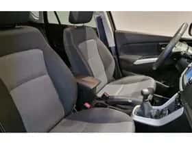 Suzuki S-Cross (2014) thumbnail 13