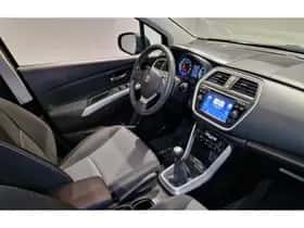 Suzuki S-Cross (2014) thumbnail 14