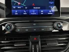 Ford Kuga (2021) thumbnail 36