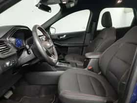 Ford Kuga (2021) thumbnail 7