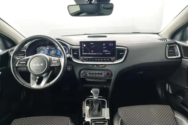 Kia Ceed Sportswagon (2023) thumbnail 3