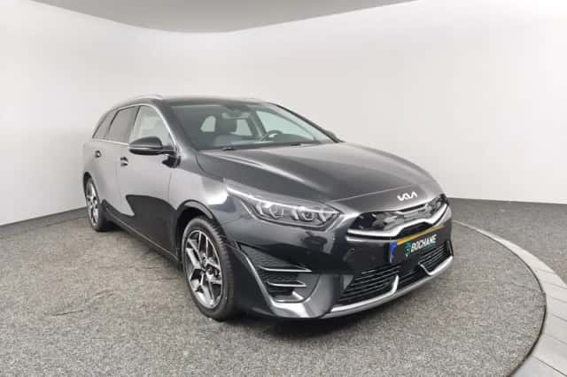 Kia Ceed Sportswagon (2023) thumbnail 5