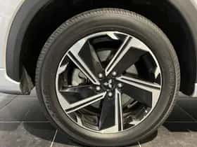 Mitsubishi Eclipse Cross (2024) thumbnail 5
