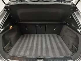 Mercedes-Benz GLA (2022) thumbnail 9