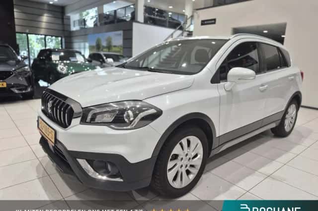 Suzuki S-Cross (2019) thumbnail 1