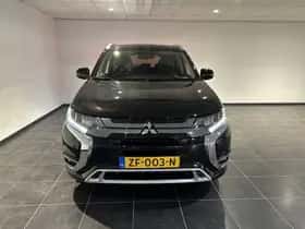 Mitsubishi Outlander (2019) thumbnail 16