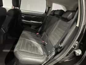 Mitsubishi Outlander (2019) thumbnail 8