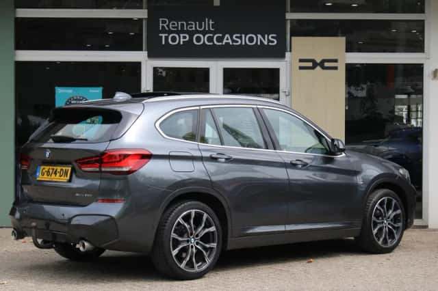 BMW X1 (2019) thumbnail 2