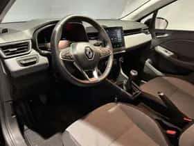 Renault Clio (2024) thumbnail 24