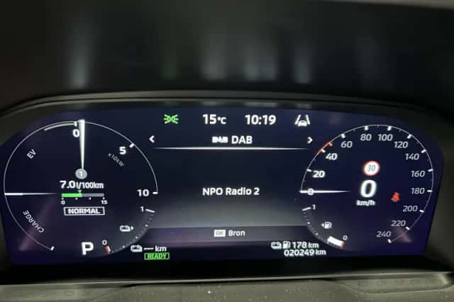 Mitsubishi Outlander (2025) thumbnail 4