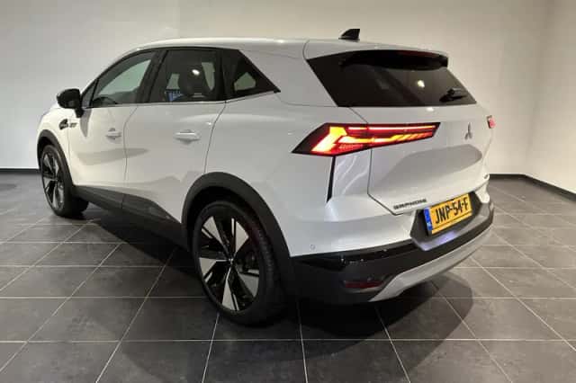 Mitsubishi Grandis (2025) thumbnail 6