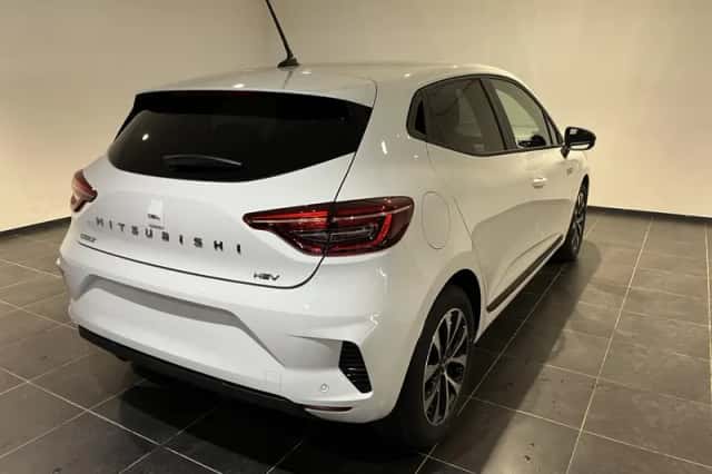 Mitsubishi Colt (2026) thumbnail 2
