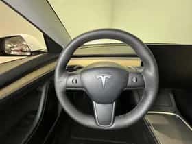 Tesla Model 3 (2021) thumbnail 17