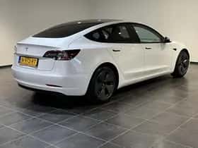 Tesla Model 3 (2021) thumbnail 9